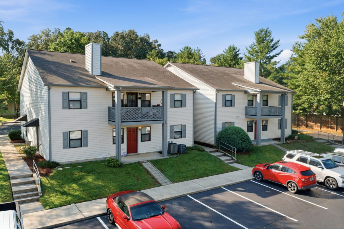 10 web or mls 010 british woods 050