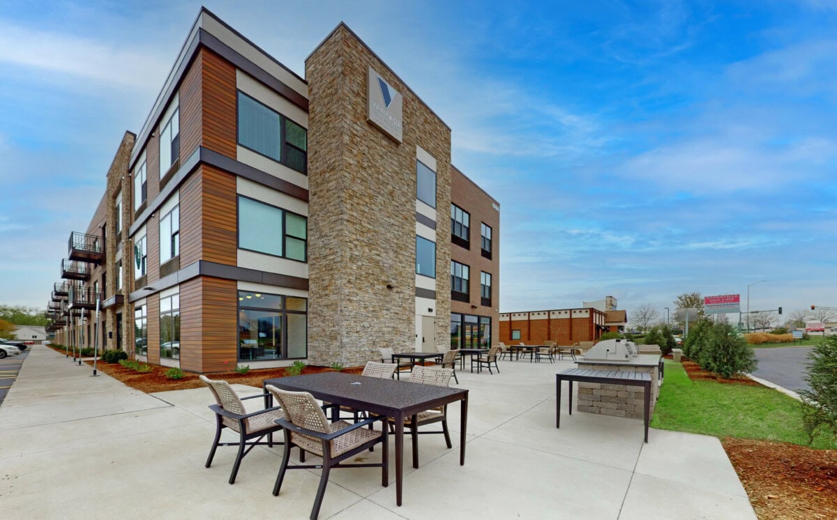 1350 exteriors2 (002)
