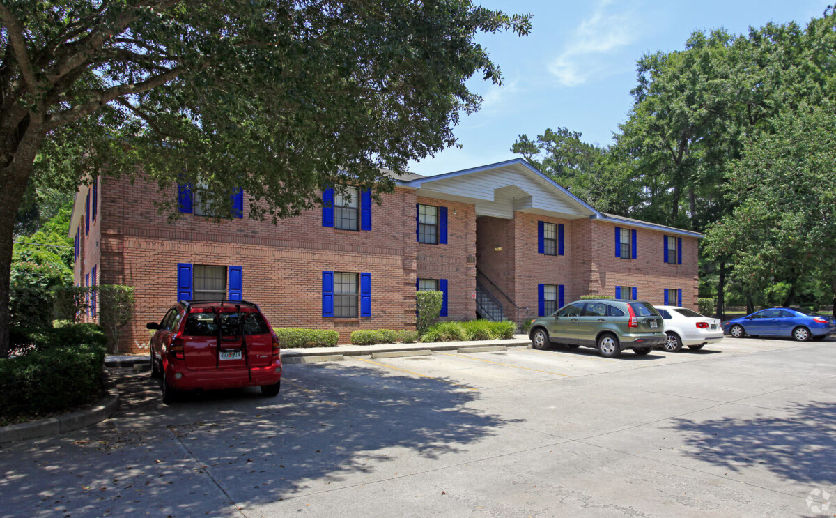 bradford oaks tallahassee fl primary photo